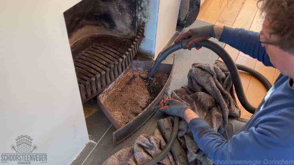 Prijs schoorsteenvegen Gorinchem schouw reinigen Prijs schoorsteenvegen Gorinchem schouw reinigen